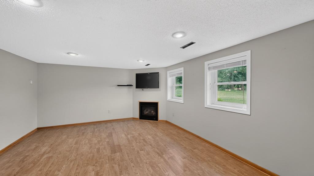 1613 Gilmore Valley Road Winona, MN 55987 - Photo 42 of 63
