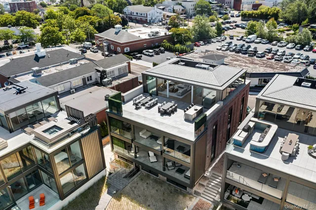 $17,900,000 | 2 B West Water Street, Sag Harbor, NY 11963