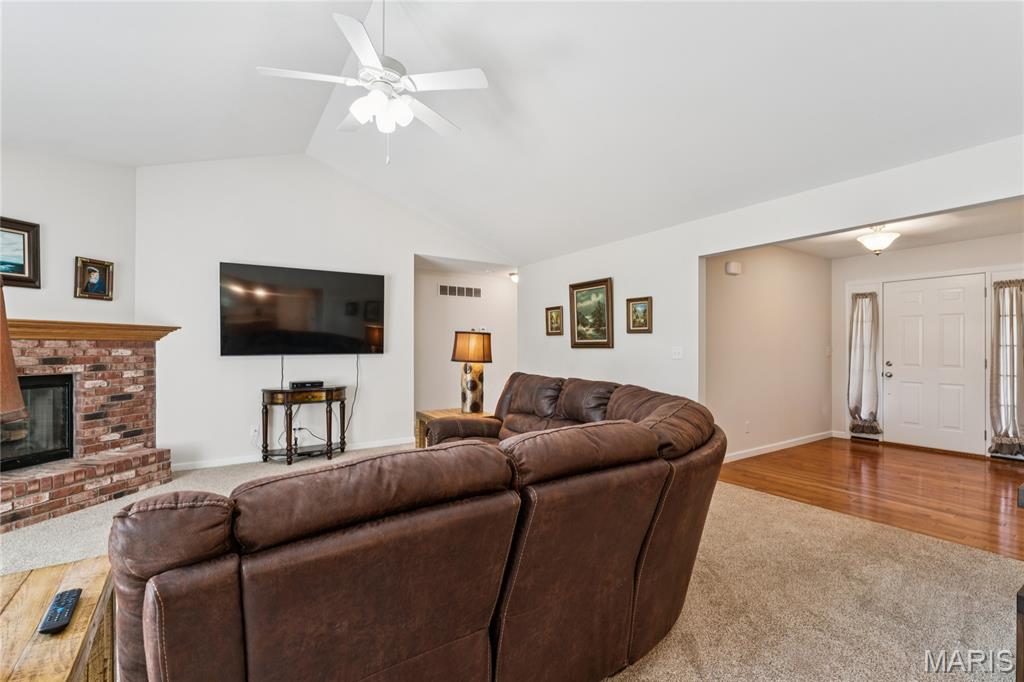 4613 Valleydale Road Godfrey, IL 62035 - Photo 8 of 35 Gallery Image 8