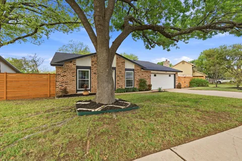 $525,000 | 2405 Stone River Drive, Austin, TX 78745