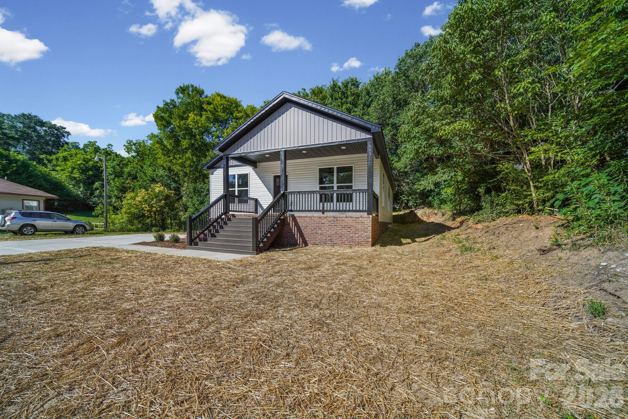 993 13th Street Lancaster, SC 29720 - Photo 2 of 30
