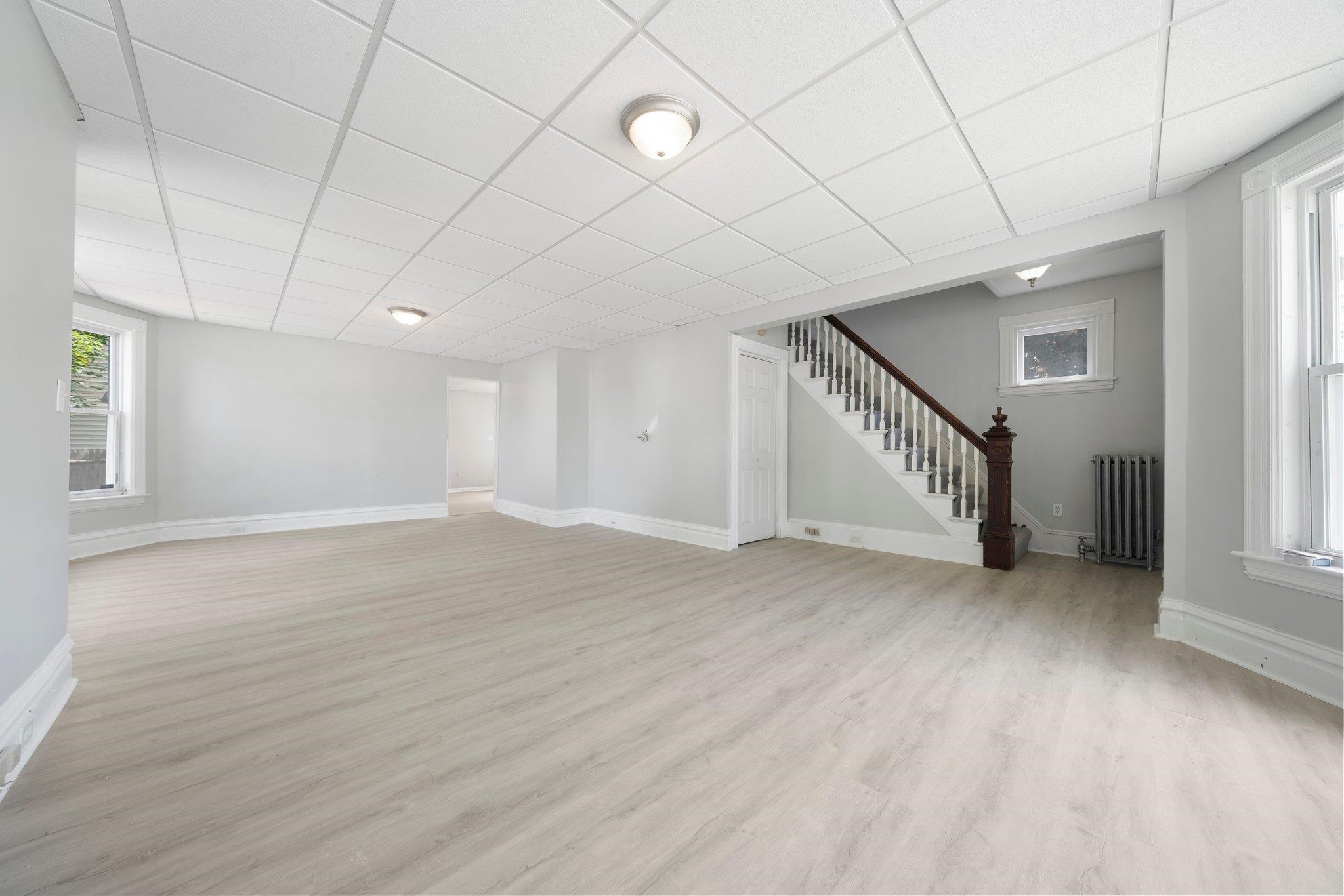 293 Calef Road Manchester, NH 03103 - Photo 11 of 25 Gallery Image 11