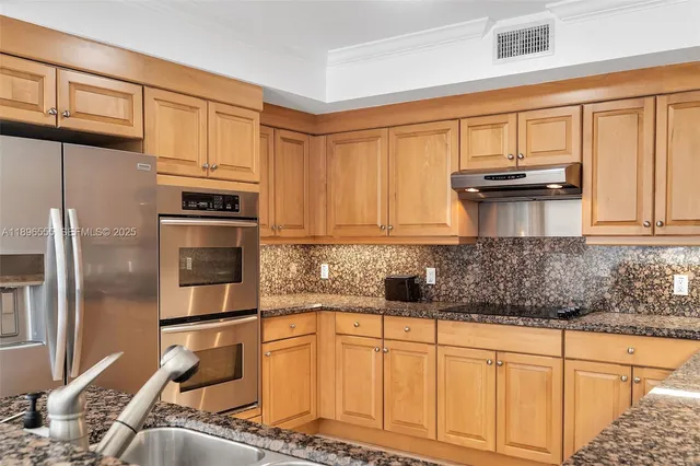 $4,695 | 9 Northeast 20th Avenue, Unit 302, Deerfield Beach, FL 33441