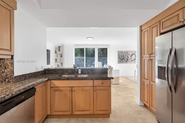 $4,695 | 9 Northeast 20th Avenue, Unit 302, Deerfield Beach, FL 33441