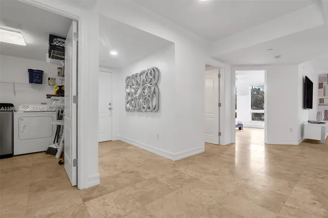 $4,695 | 9 Northeast 20th Avenue, Unit 302, Deerfield Beach, FL 33441