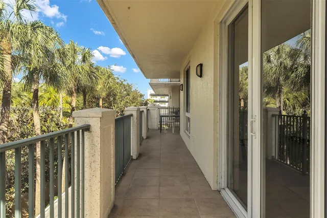 $4,695 | 9 Northeast 20th Avenue, Unit 302, Deerfield Beach, FL 33441