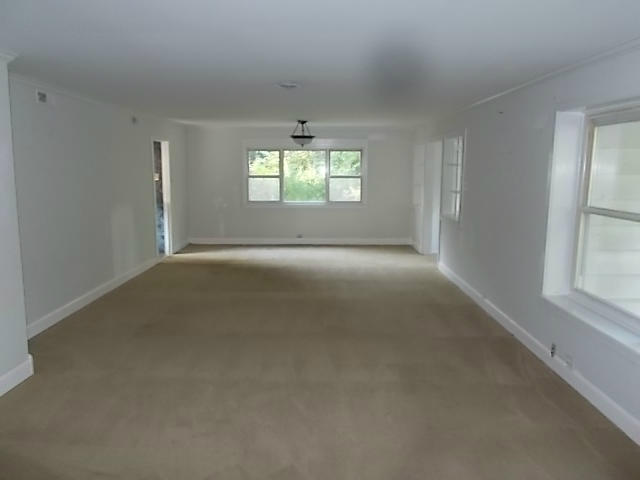 100 Oak Lane Oak Ridge, TN 37830 - Photo 5 of 10 Family Room