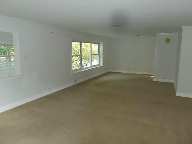 100 Oak Lane Oak Ridge, TN 37830 - Photo 6 of 10 Family Room