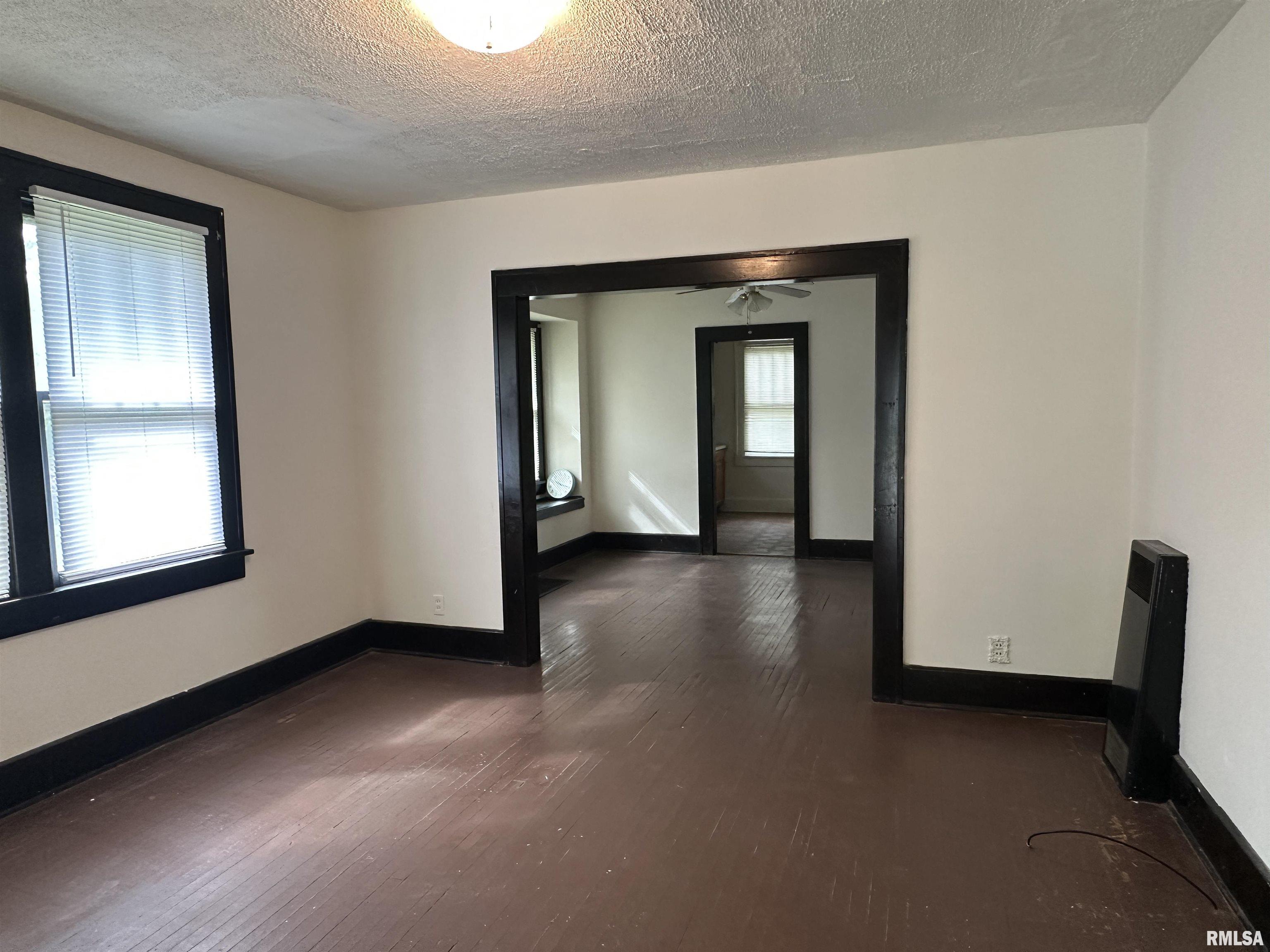 1909 East Cedar Street Springfield, IL 62703 - Photo 3 of 18 Gallery Image 3