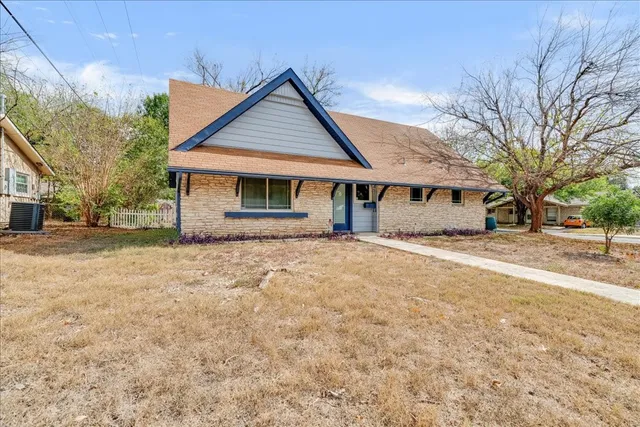 $4,500 | 8001 Briarwood Lane, Austin, TX 78757