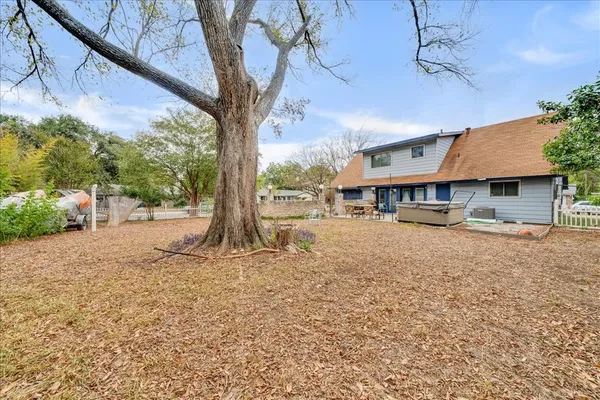 $3,900 | 8001 Briarwood Lane, Austin, TX 78757