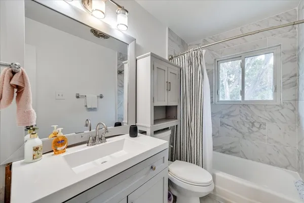 $3,900 | 8001 Briarwood Lane, Austin, TX 78757