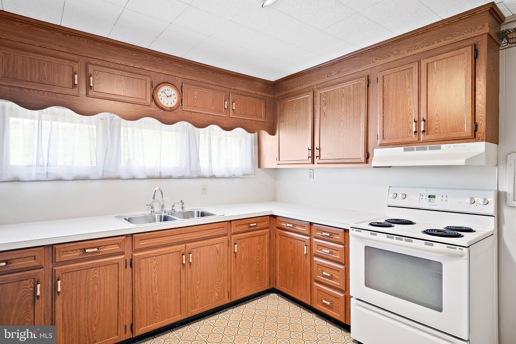 97 Miller Road Willow Street, PA 17584 - Photo 9 of 44 Gallery Image 9