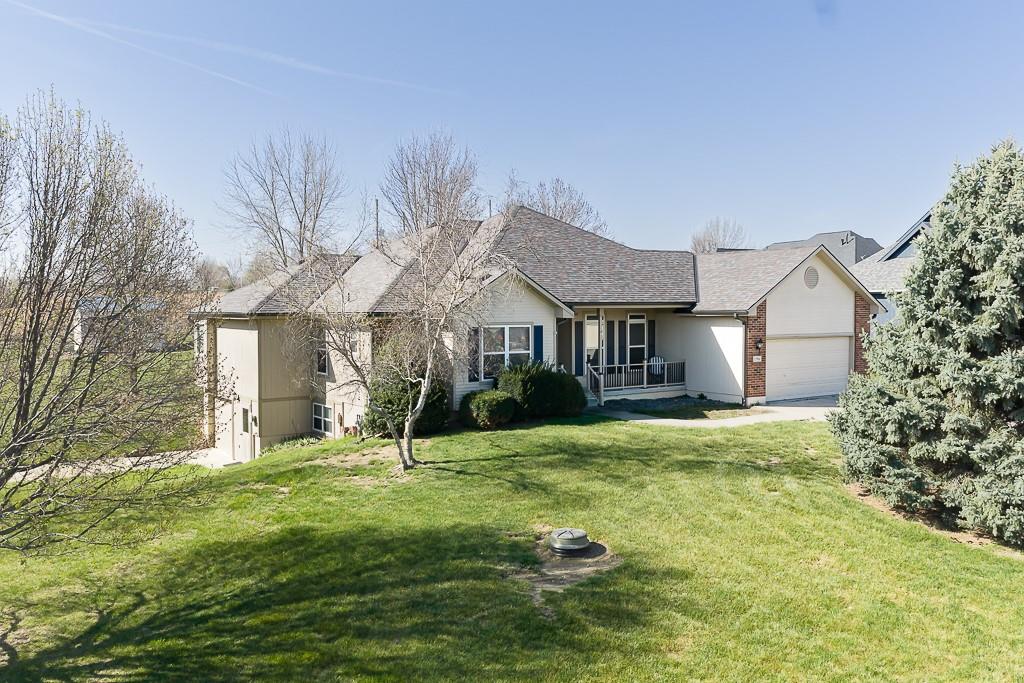 17956 157th Street Basehor, KS 66007 - Photo 1 of 8