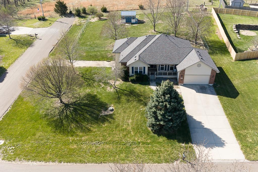 17956 157th Street Basehor, KS 66007 - Photo 3 of 8