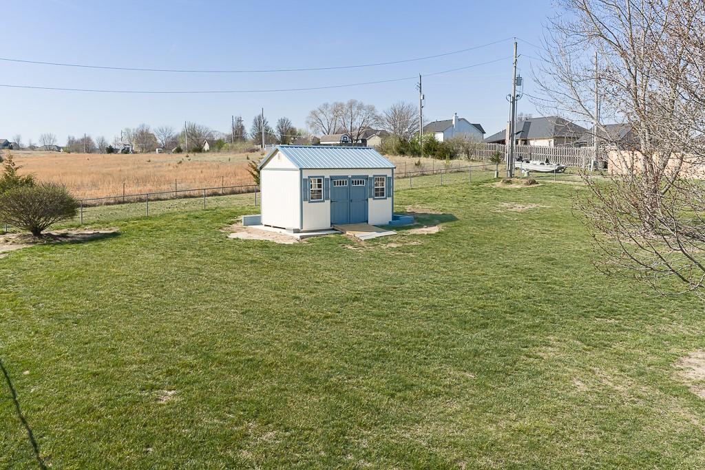 17956 157th Street Basehor, KS 66007 - Photo 7 of 8
