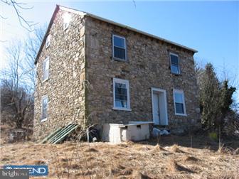 150 Valley View Road Hellertown, PA 18055 - Photo 2 of 3