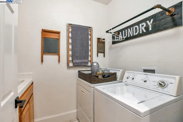 $2,099,888 | 3335 Kellogg Creek Road, Byron, CA 94514