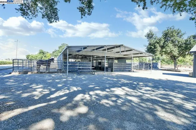 $2,099,888 | 3335 Kellogg Creek Road, Byron, CA 94514