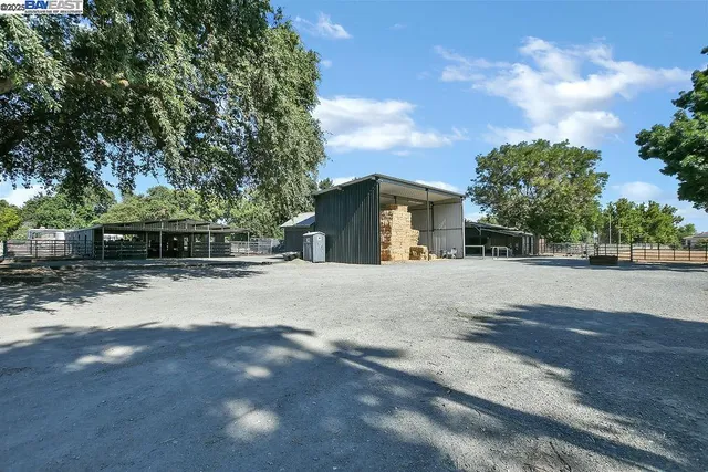 $2,099,888 | 3335 Kellogg Creek Road, Byron, CA 94514