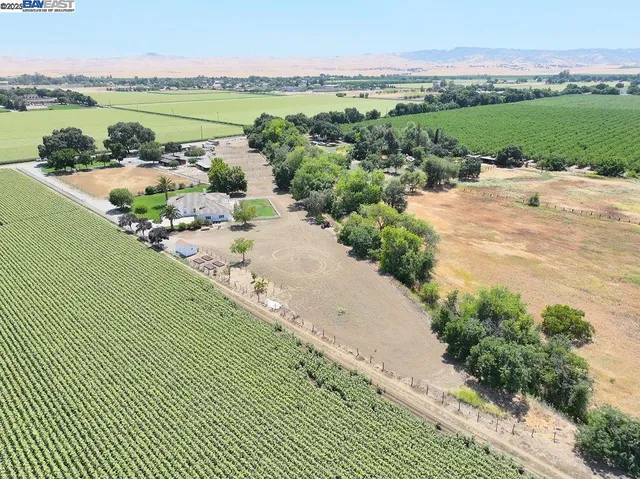 $2,099,888 | 3335 Kellogg Creek Road, Byron, CA 94514
