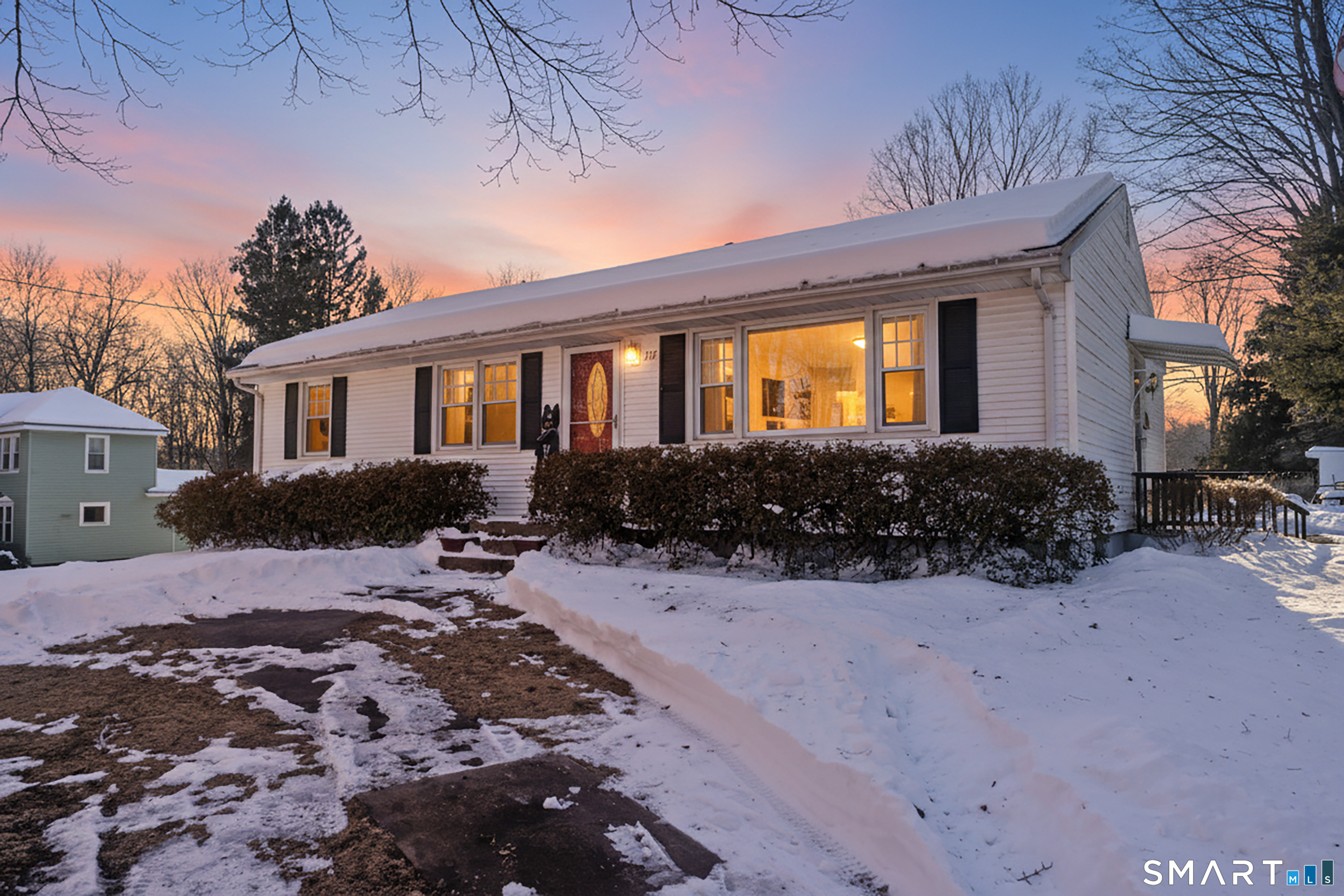 117 Sibley Avenue West Springfield, MA 01089 - Photo 2 of 40