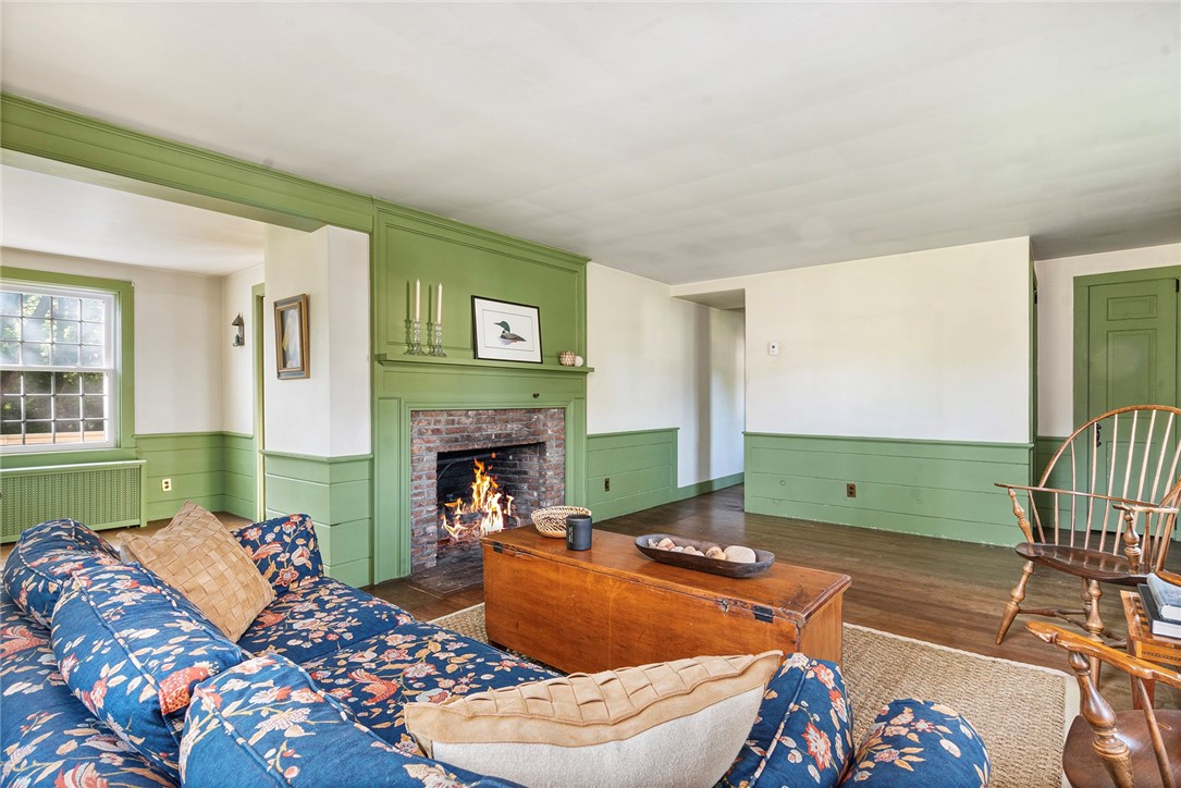 115 Middle Road East Greenwich, RI 02818 - Photo 8 of 44 Gallery Image 8