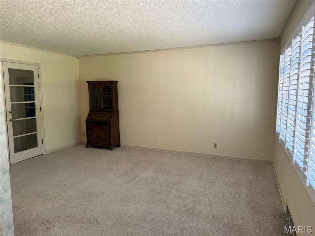 6 Riverpoint Road Hannibal, MO 63401 - Photo 4 of 33