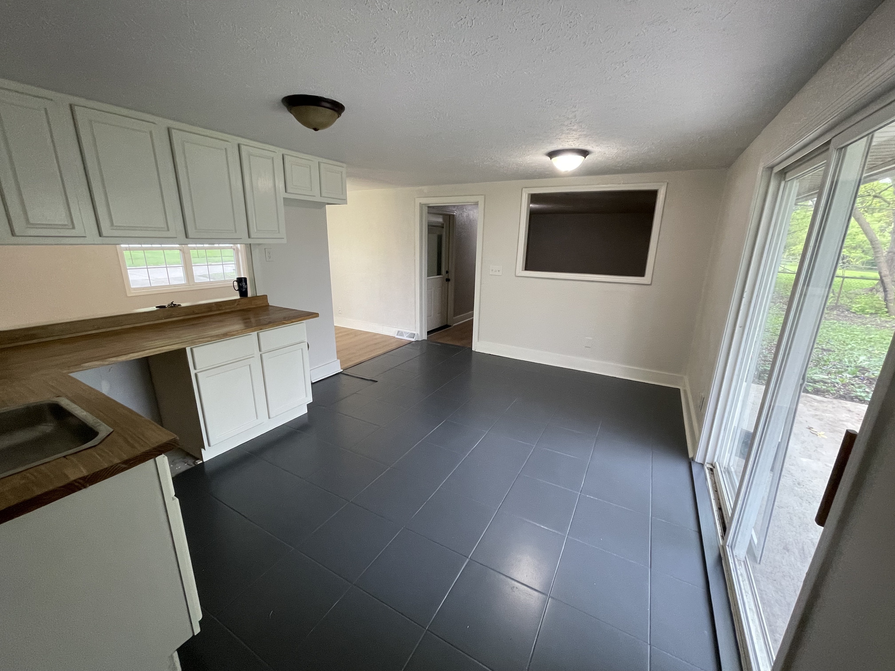 1607 Raintree Drive Anderson, IN 46011 - Photo 16 of 23 Gallery Image 16