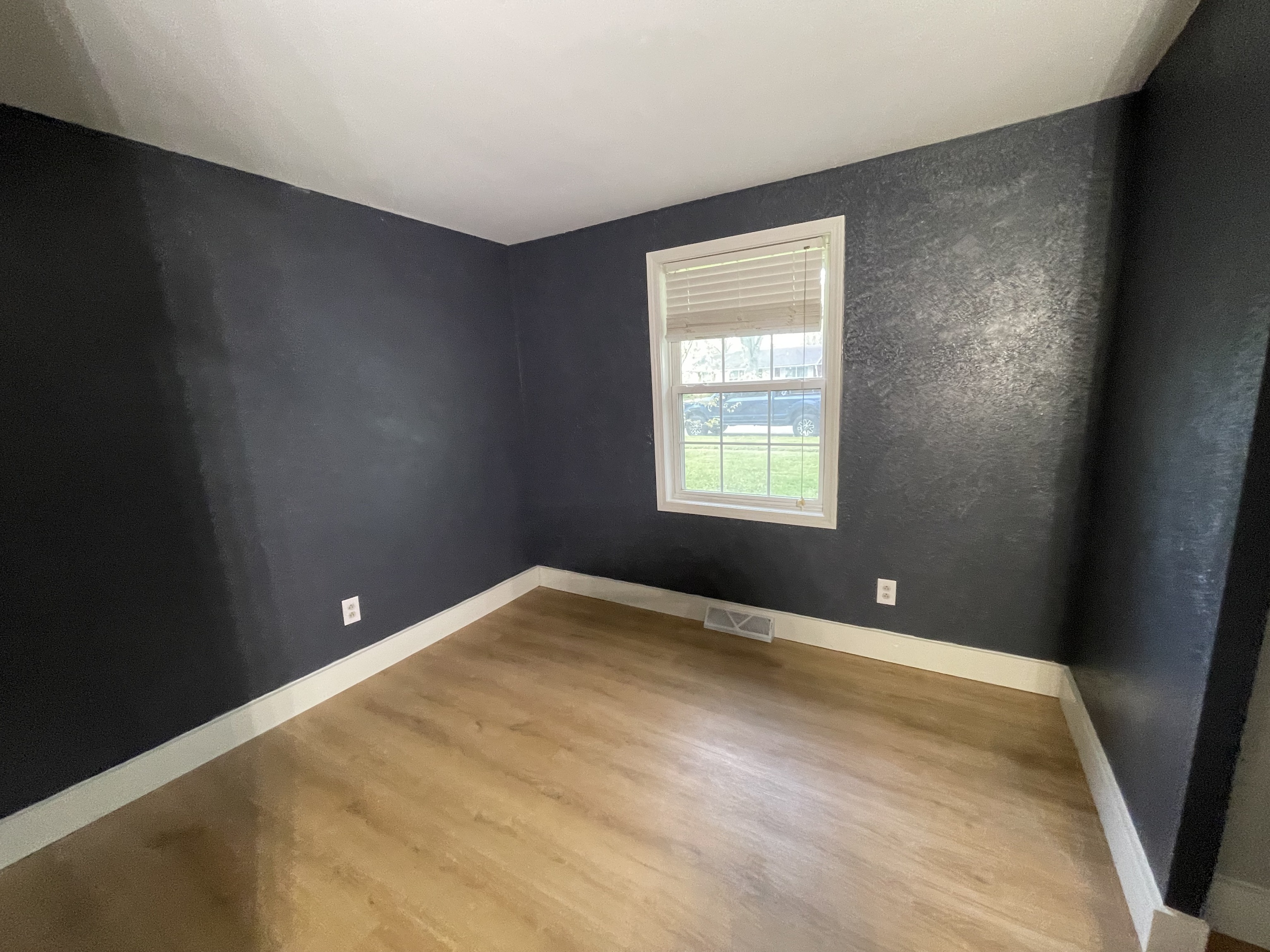 1607 Raintree Drive Anderson, IN 46011 - Photo 17 of 23 Gallery Image 17