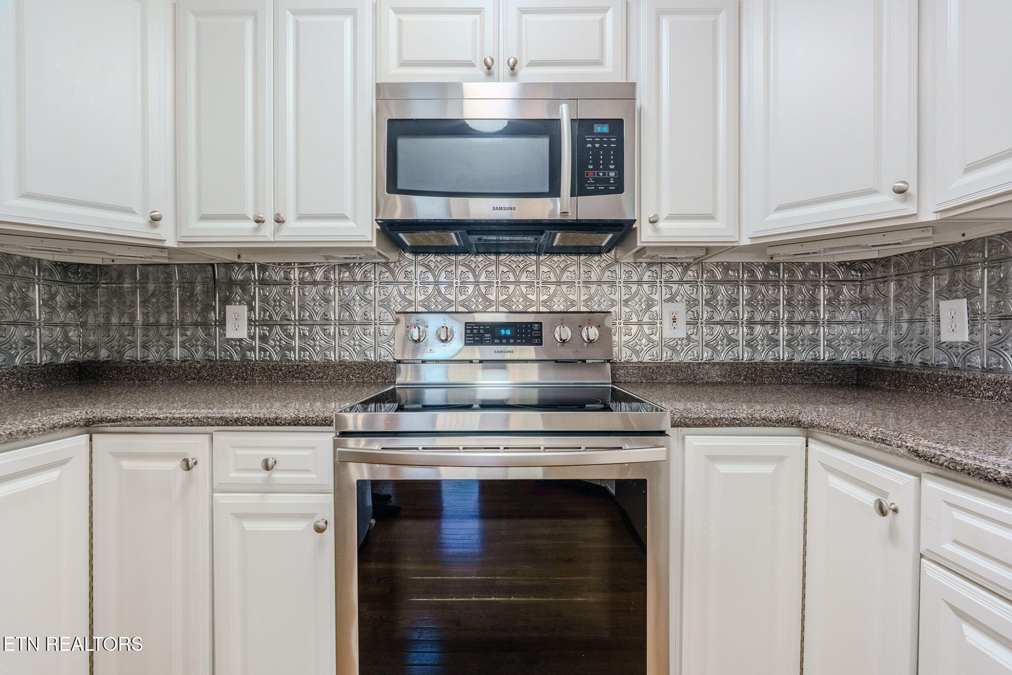 2823 Niles Ferry Road Vonore, TN 37885 - Photo 13 of 53 11-web-or-mls-_DSC3378-HDR