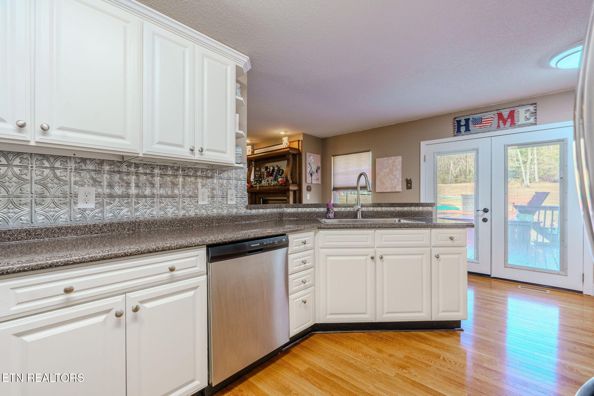 2823 Niles Ferry Road Vonore, TN 37885 - Photo 14 of 53 13-web-or-mls-_DSC3398-HDR