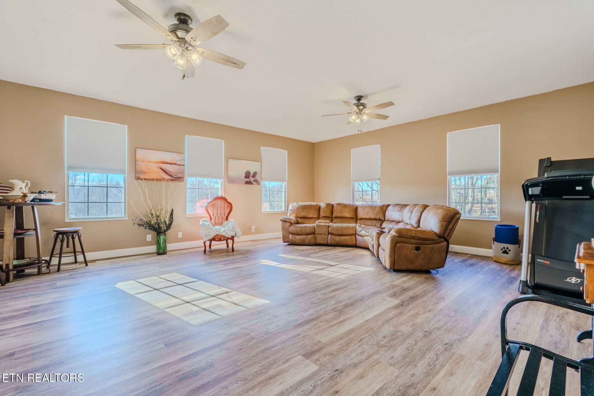 2823 Niles Ferry Road Vonore, TN 37885 - Photo 17 of 53 25-web-or-mls-_DSC3618-HDR