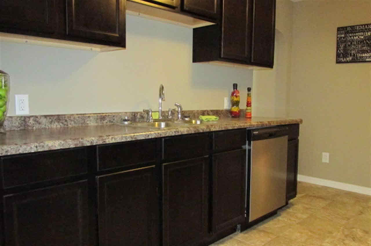 404 South Schroeder Road Muncie, IN 47304 - Photo 8 of 28 Gallery Image 8