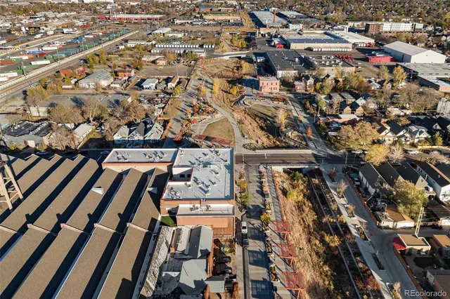 $2,640 | 1777 East 39th Avenue, Unit 205, Denver, CO 80205