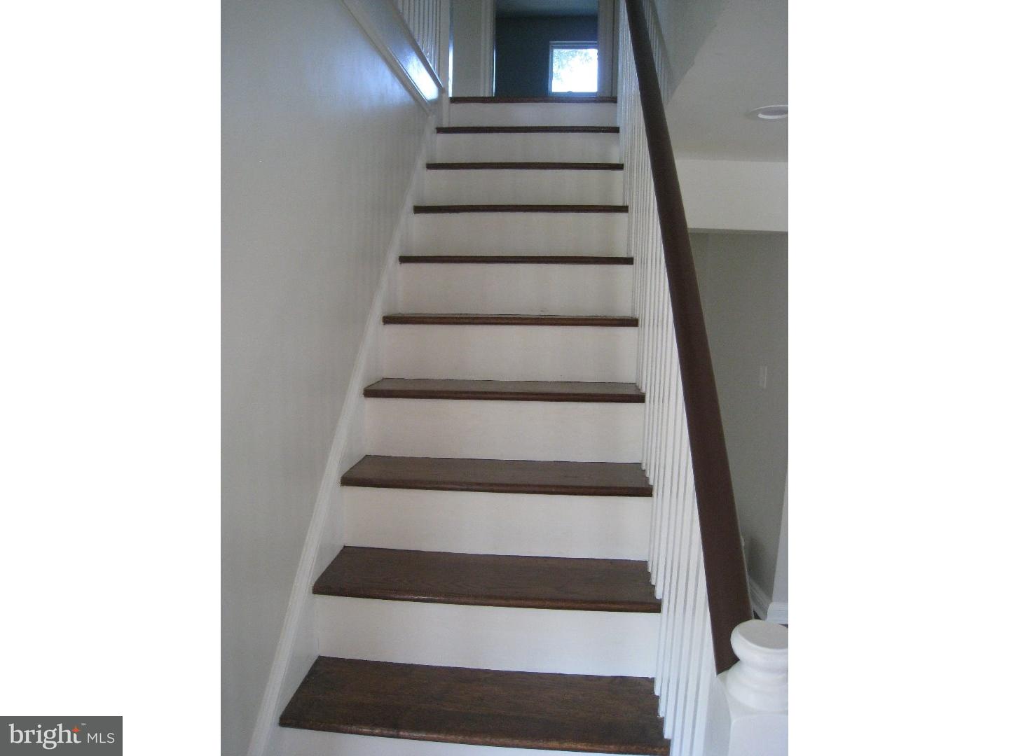 3900 State Road Drexel Hill, PA 19026 - Photo 6 of 20 Hallway