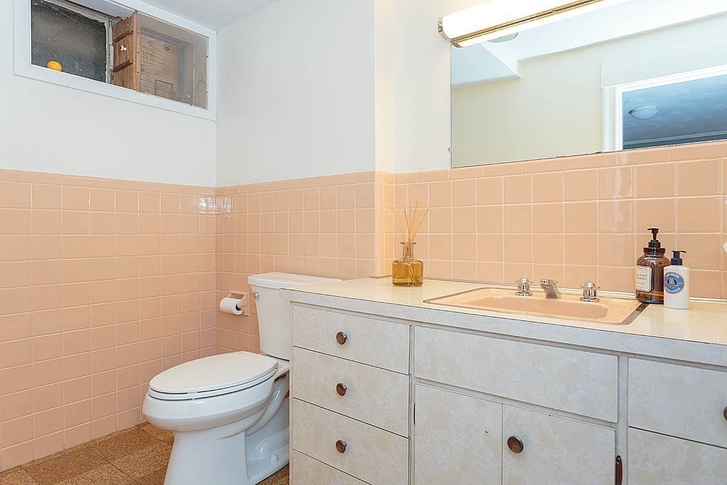 53 Bacon Street Winchester, MA 01890 - Photo 24 of 33