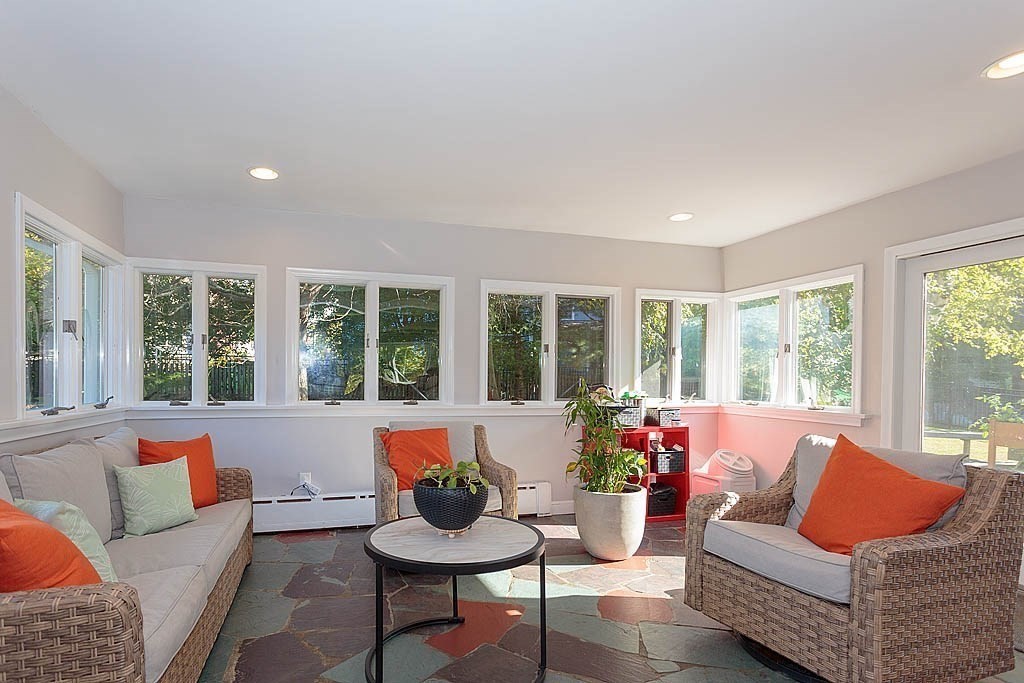 53 Bacon Street Winchester, MA 01890 - Photo 9 of 33