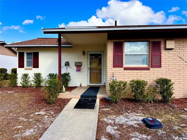 $1,600 | 712 East Arizona Avenue, Unit A, DeLand, FL 32724
