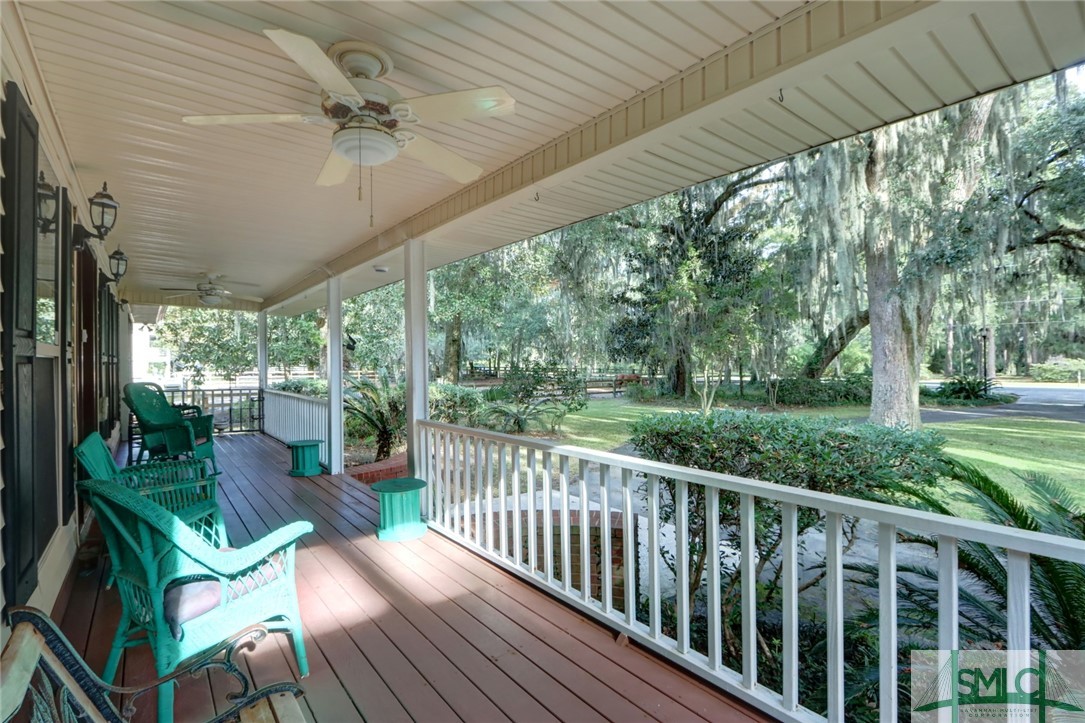 1537 Walthour Road Savannah, GA 31410 - Photo 9 of 40