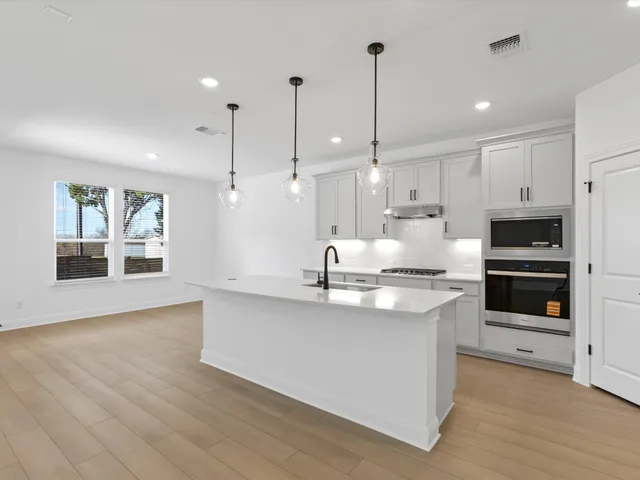 $2,650 | 633 Runnel Drive, Leander, TX 78641