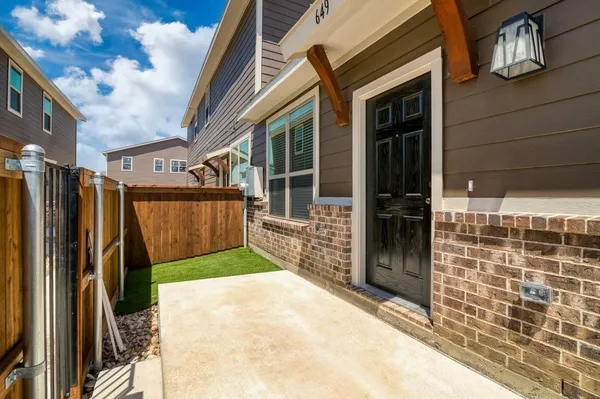 $835,000 | 640-642-644-646 640-642-644-646 Fallow Drive, Venus, TX 76084