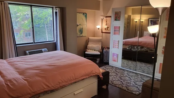 $3,000 | 135 Pleasant Street, Unit 305, Brookline, MA 02446