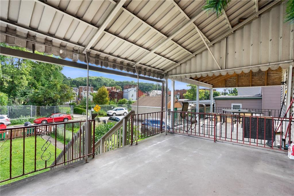 316 Stanton Pittsburgh, PA 15209 - Photo 29 of 32 a view of a garage