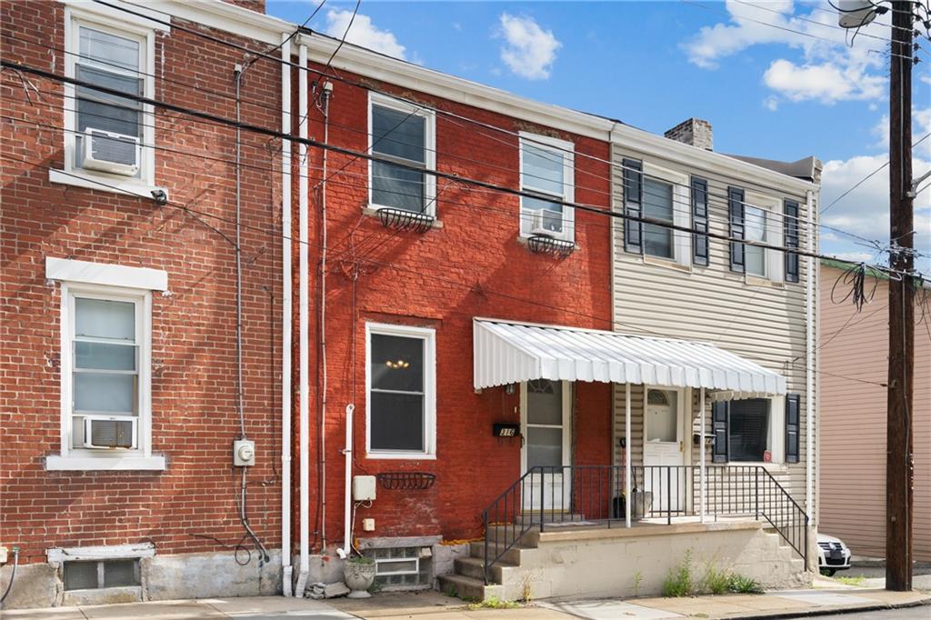 316 Stanton Pittsburgh, PA 15209 - Photo 3 of 32 a front view of a house