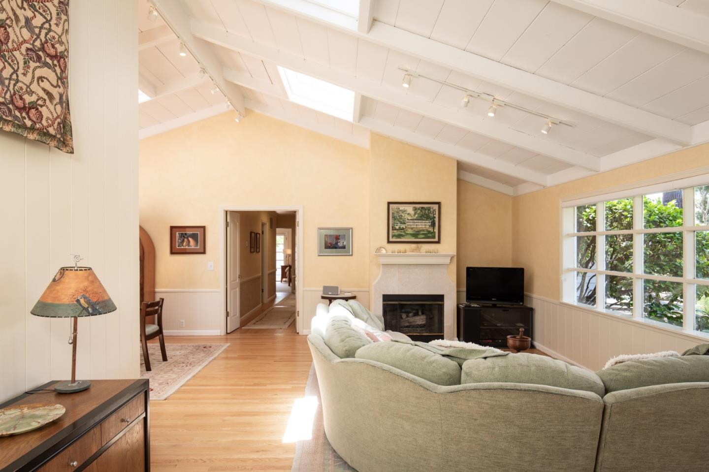 2827 Sloat Road Pebble Beach, CA 93953 - Photo 11 of 34 Gallery Image 11