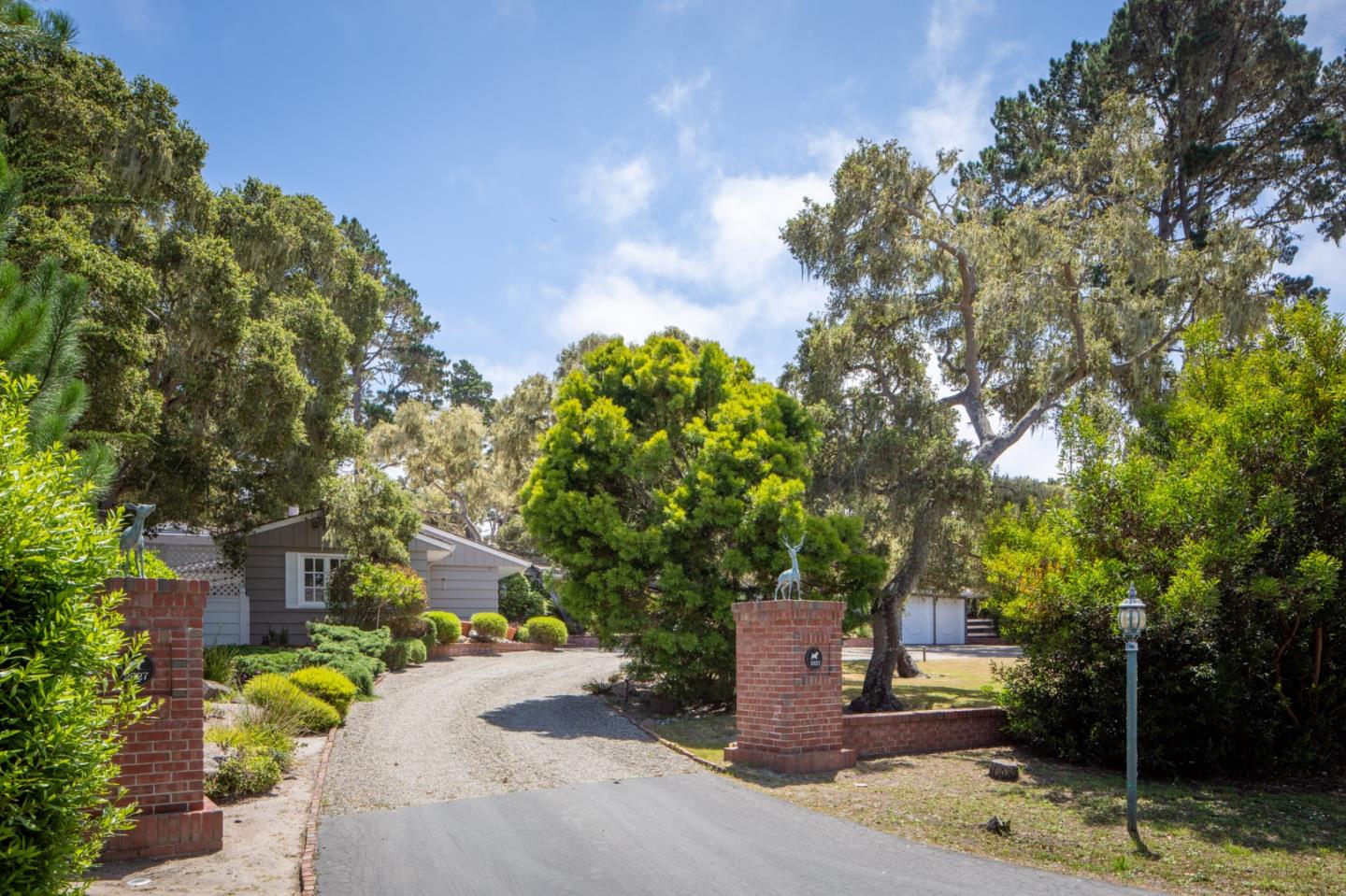 2827 Sloat Road Pebble Beach, CA 93953 - Photo 33 of 34 Gallery Image 33