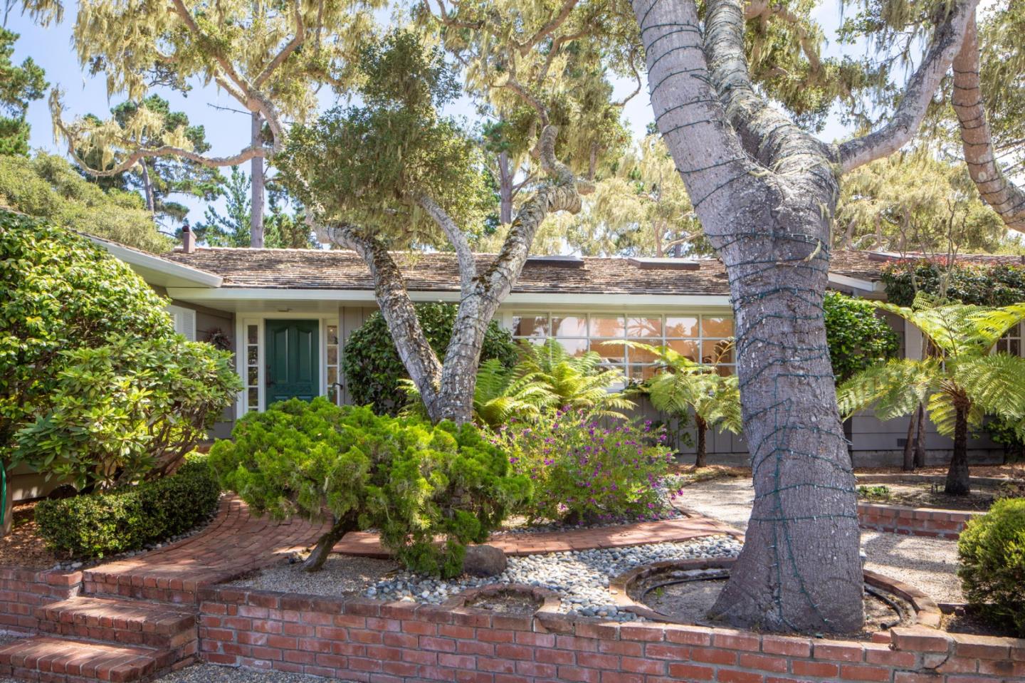 2827 Sloat Road Pebble Beach, CA 93953 - Photo 7 of 34 Gallery Image 7
