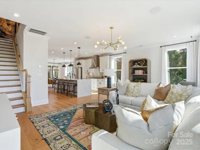 $719,493 | 8034 Thimbleweed Circle, Charlotte, NC 28277