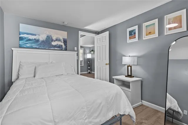 $399,900 | 31 Oakhurst Avenue, Warwick, RI 02889